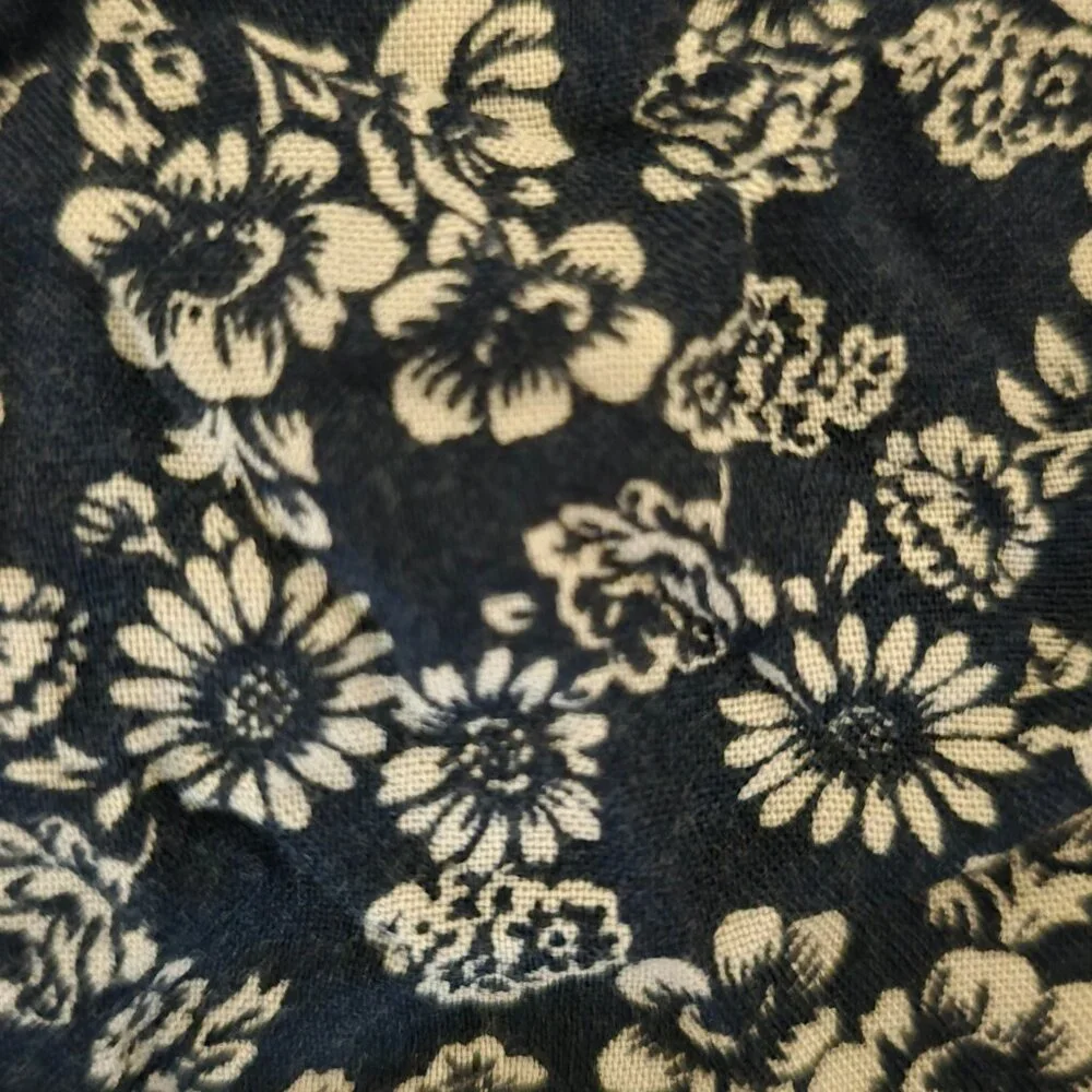 Abercrombie & Fitch Navy Blue and White Flower Dress